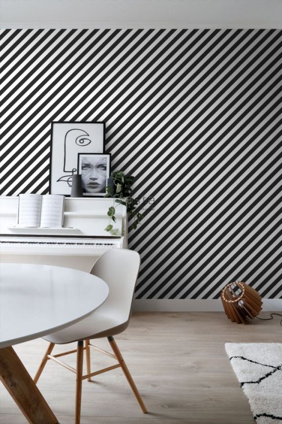 Vliestapete für die Wand, schräge schwarze und weiße Streifen 139112, Black & White, Esta
